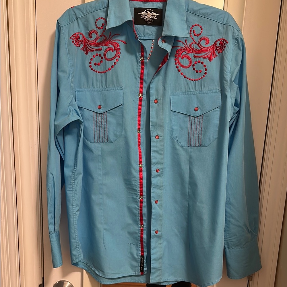 El General Blue and Red Embroidered Casual Snap  Down Shirt EUC